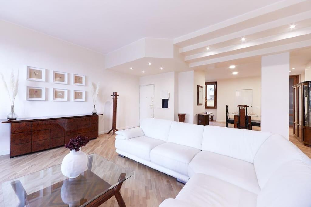 Elegant Apartment ميلان المظهر الخارجي الصورة
